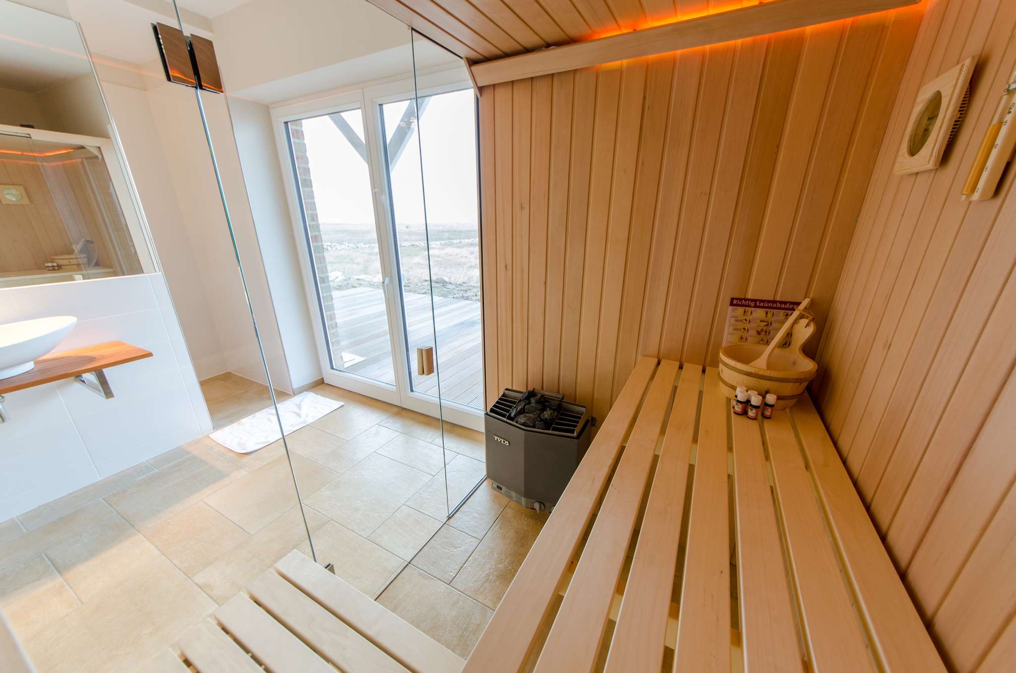 Ferienhaus Auf der Ostsee - Bad im Untergeschoss mit Sauna
